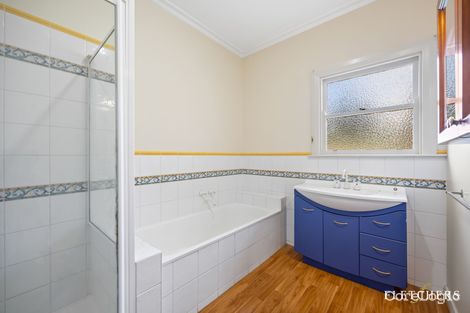 Property photo of 10 Lake Street Wendouree VIC 3355