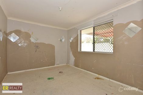 Property photo of 17 Girrawheen Avenue Girrawheen WA 6064