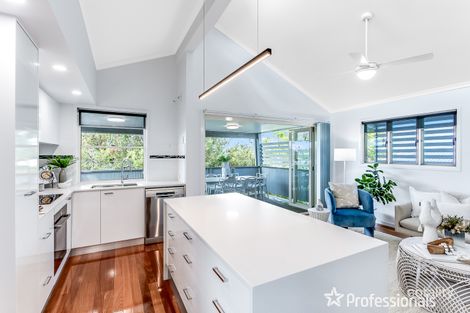 Property photo of 128 Rainbow Street Sandgate QLD 4017
