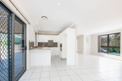 Property photo of 27 Murphy Circuit Ashtonfield NSW 2323