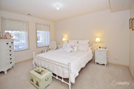 Property photo of 3 Tiffany Place Sydenham VIC 3037