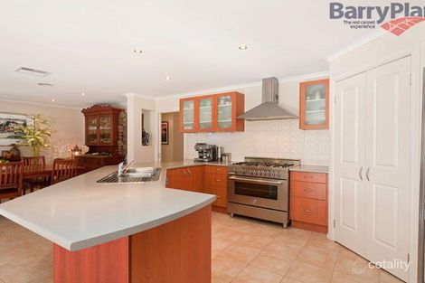Property photo of 10 Winton Grange Point Cook VIC 3030
