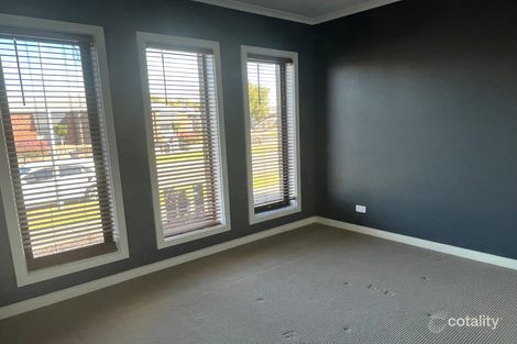 Property photo of 60 Paratone Crescent St Albans Park VIC 3219