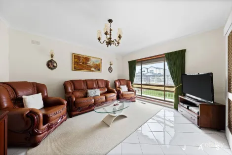 Property photo of 51 Madden Street Maidstone VIC 3012