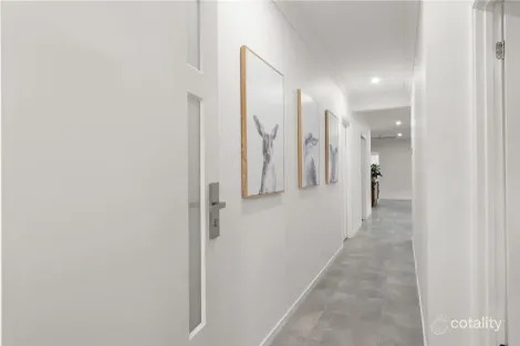 Property photo of 32 Ronde Crescent Bellbird Park QLD 4300