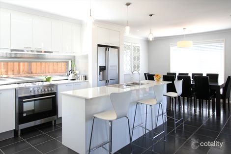 Property photo of 33 McKenzie Way Doreen VIC 3754