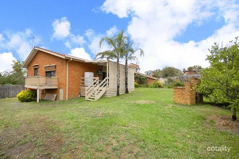 Property photo of 31 Sunrise Drive Greensborough VIC 3088