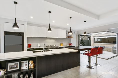 Property photo of 52 Calibre Circuit Clyde North VIC 3978