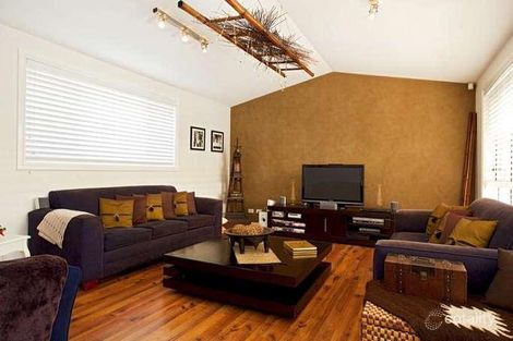 Property photo of 8 Barlow Place Horningsea Park NSW 2171