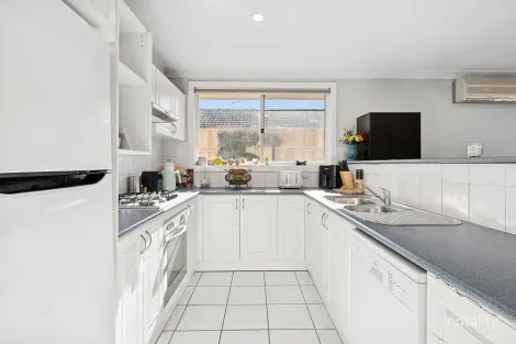 Property photo of 5 Cavers Street Currans Hill NSW 2567