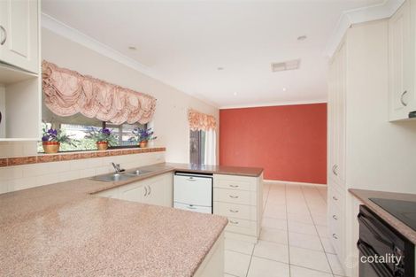Property photo of 4 Taupo Drive Lake Albert NSW 2650