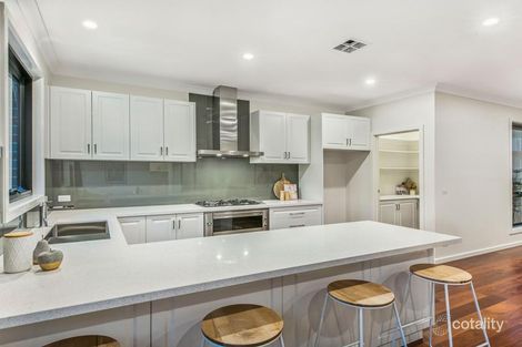 Property photo of 10 Malcolm Road Croydon North VIC 3136