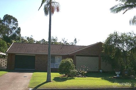 Property photo of 16 Vista Court Newport QLD 4020