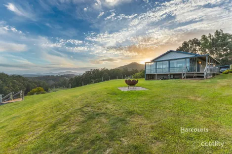 107 White Hills Rd, Penguin, TAS 7316