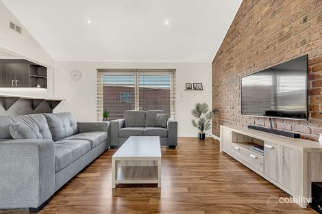Property photo of 36 Banbury Crescent Craigieburn VIC 3064