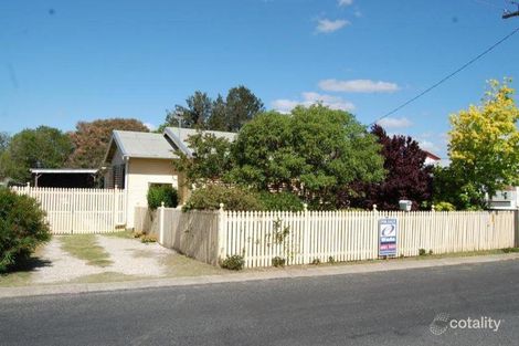 52 Stewart Ave, Warwick, QLD 4370