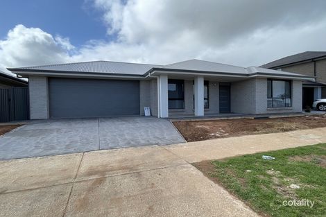 Property photo of 17 Marchant Trail Riverlea Park SA 5120