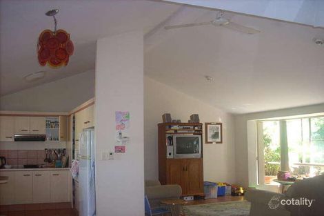 Property photo of 1/2 Hazelwood Close Suffolk Park NSW 2481