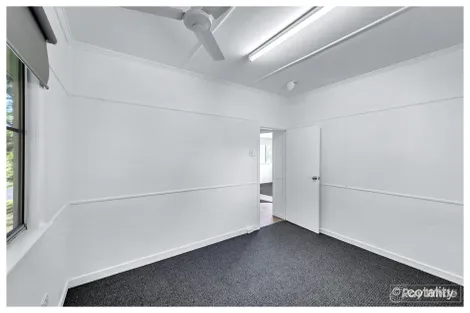 Property photo of 98 Dean Street Berserker QLD 4701