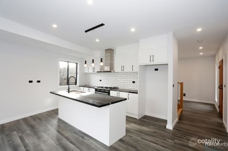Property photo of 2/1 Luke Court Mill Park VIC 3082