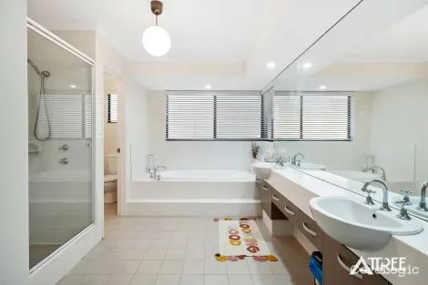 Property photo of 28 Daleford Way Southern River WA 6110