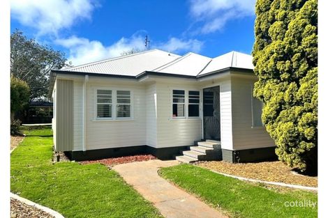 98 Curzon St, East Toowoomba, QLD 4350