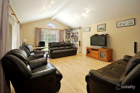 Property photo of 3 Amberwood Place Menai NSW 2234