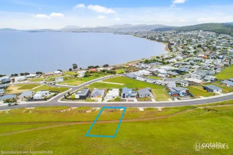 Property photo of 878 Oceana Drive Tranmere TAS 7018