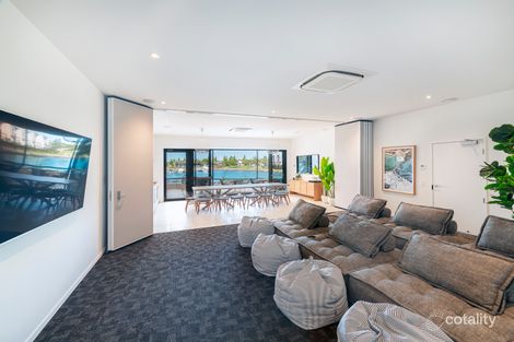 Property photo of 13 Galley Road Hope Island QLD 4212