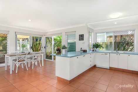 Property photo of 2/29 Twenty Fifth Avenue Palm Beach QLD 4221