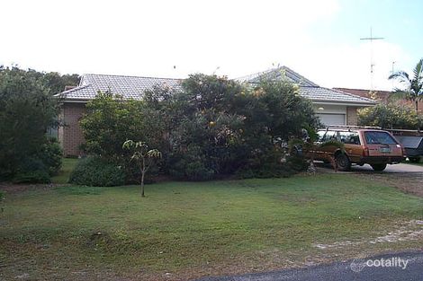 46 Kawanna St, Mudjimba, QLD 4564