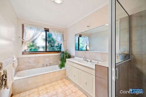 Property photo of 16 Hillcrest Way Korumburra VIC 3950