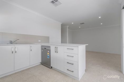 Property photo of 32 Toovey Road South Yunderup WA 6208