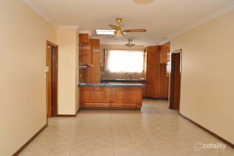 Property photo of 4 Tennyson Drive Delahey VIC 3037