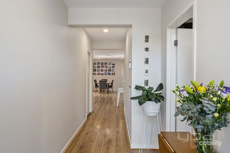 Property photo of 15 Oakbridge Street Weir Views VIC 3338