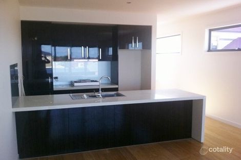 Property photo of 2/92 Bruce Street Coburg VIC 3058