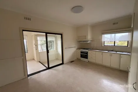 Property photo of 6 Barker Crescent Traralgon VIC 3844