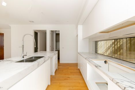 Property photo of 707 Waverley Road Glen Waverley VIC 3150