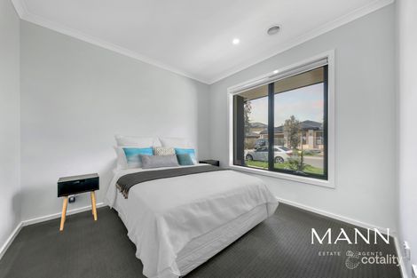 Property photo of 6 Gellibrand Drive Mickleham VIC 3064