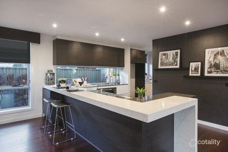 1 Bankton Ave, Cranbourne East, VIC 3977