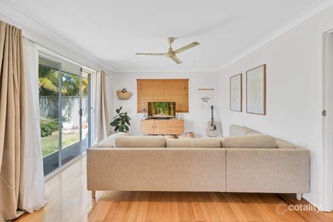 Property photo of 1/8 Pheasant Court Miami QLD 4220