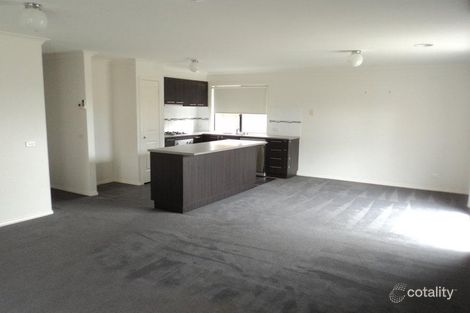 17 Warrenwood Pl, Langwarrin, VIC 3910