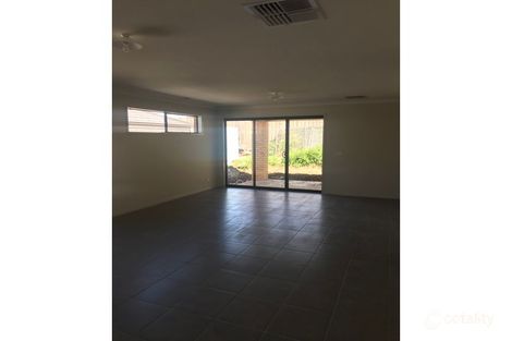 Property photo of 6 Hessel Avenue Doreen VIC 3754