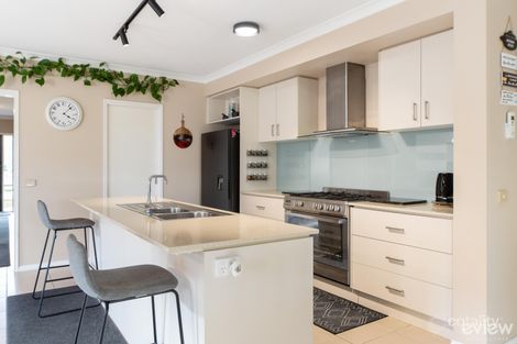 Property photo of 2 Harrison Court Tyabb VIC 3913