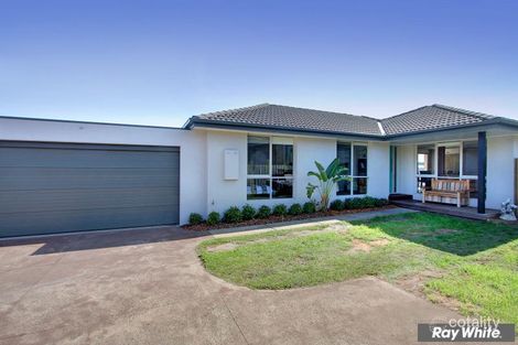 2/9 Van Ness Ave, Mornington, VIC 3931