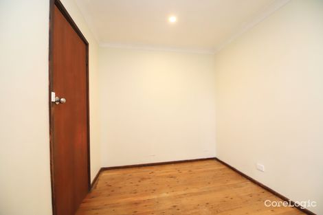 Property photo of 8 Harden Crescent Georges Hall NSW 2198