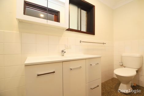 Property photo of 8 Harden Crescent Georges Hall NSW 2198