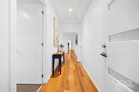 Property photo of 6 Fremantle Close Point Cook VIC 3030