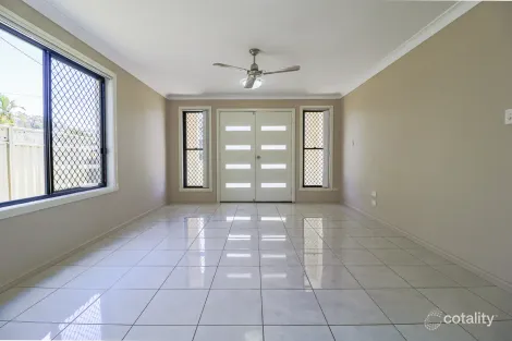 Property photo of 1/11 Walsh Street South Gladstone QLD 4680