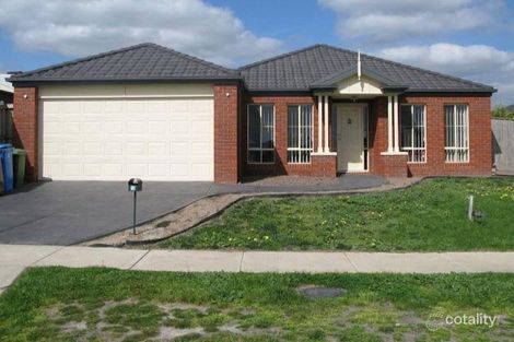 Property photo of 15 Baddeley Circuit Cranbourne North VIC 3977